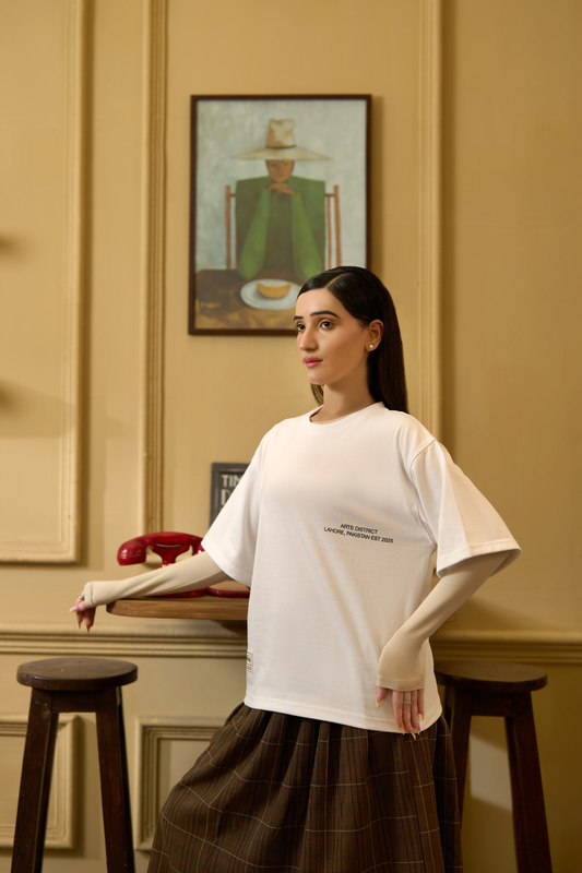 WHITE SIGNATURE DISTRICT T-SHIRT