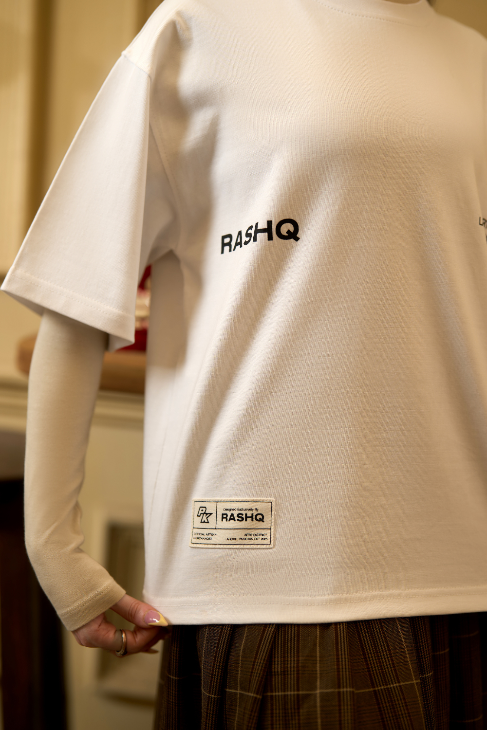 WHITE SIGNATURE DISTRICT T-SHIRT