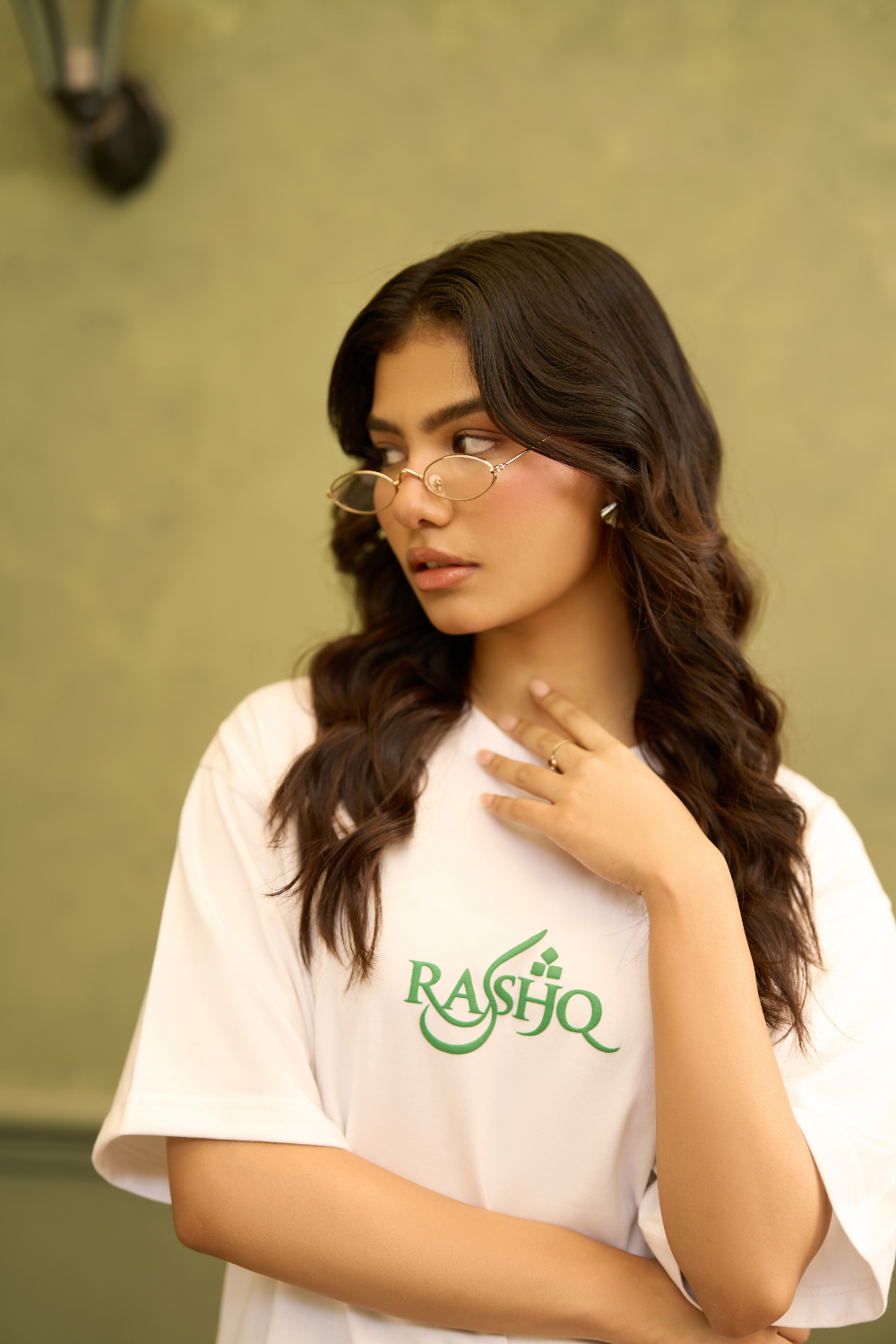 WHITE RADIO PAKISTAN T-SHIRT